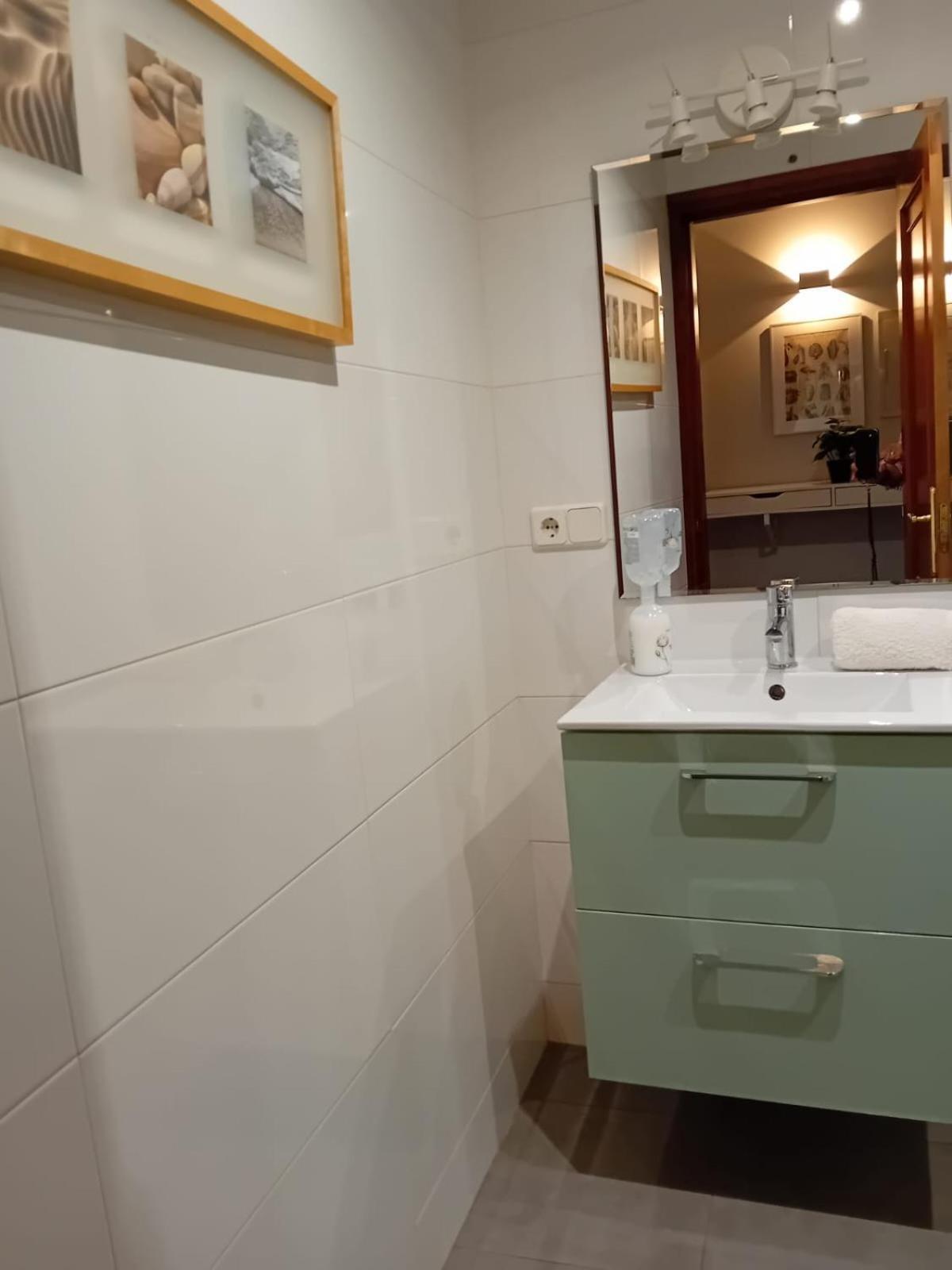 Apartamento Vivienda En Casco Antiguo De Vigo Exterior foto
